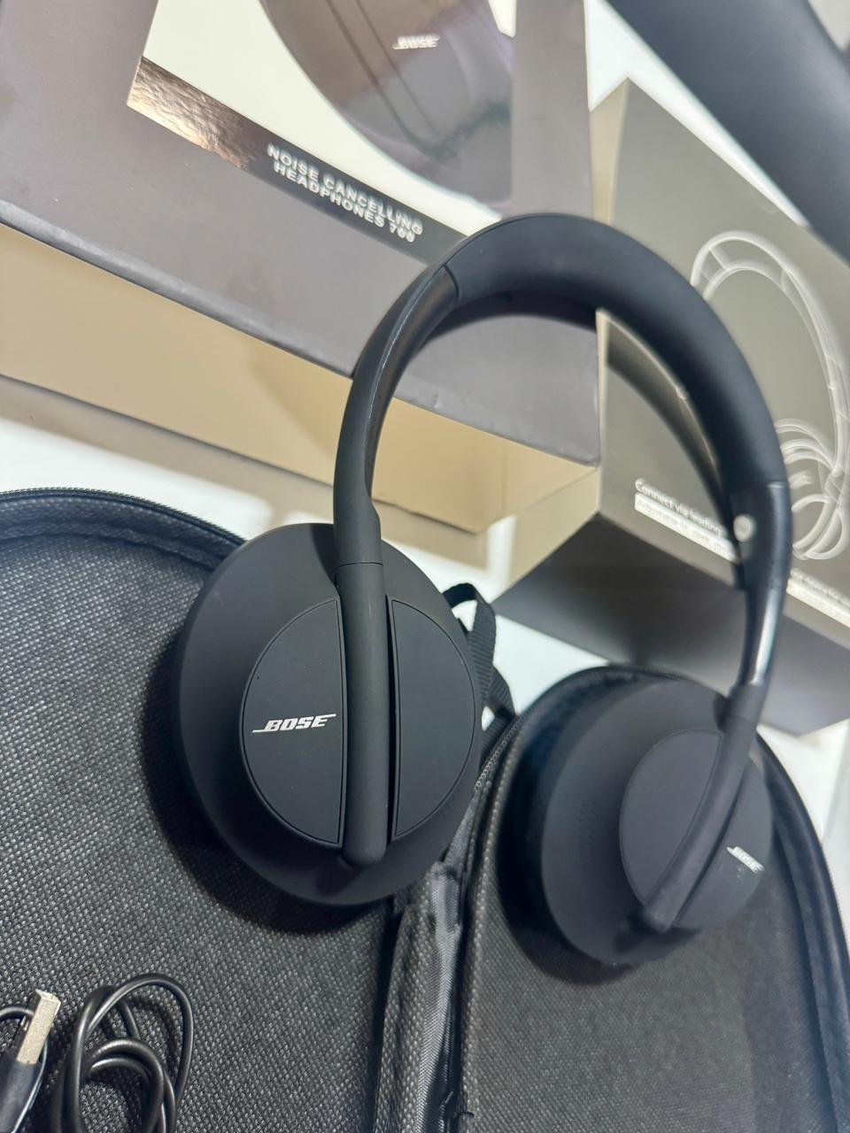 DIADEMA BOSE 700 BT CON ESTUCHE